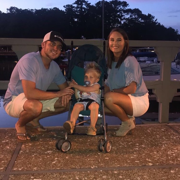 •M E E T ME• - Picture 5 of 8